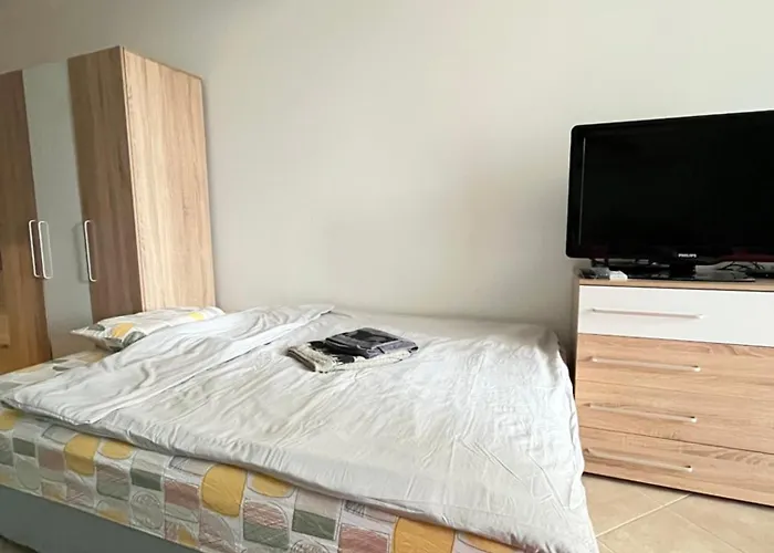 Aquamarine In Santa Marina Apartament